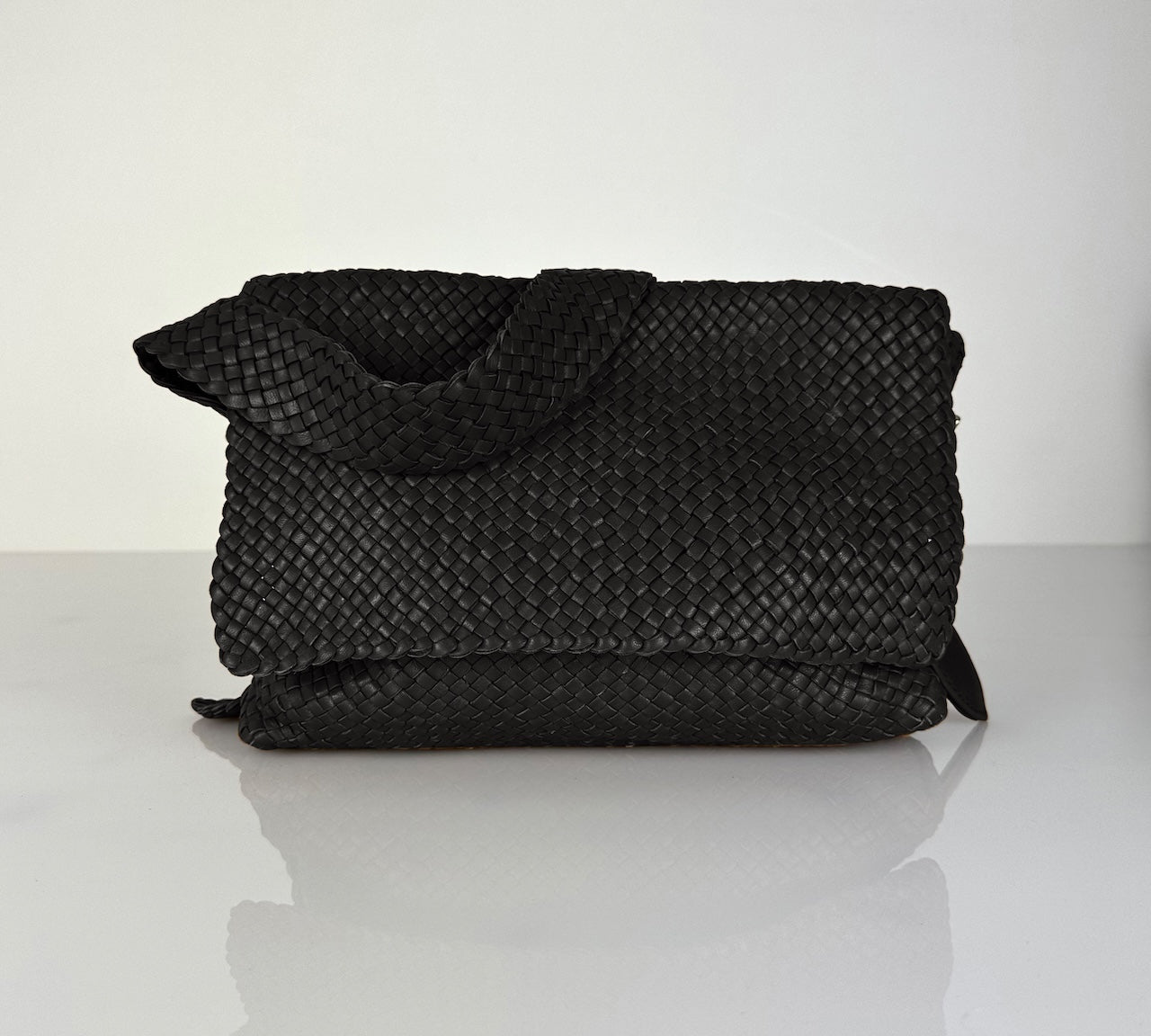 LABEL17's Shoulder Bag AMINA in Black, handmade in Morocco, designed in Switzerland