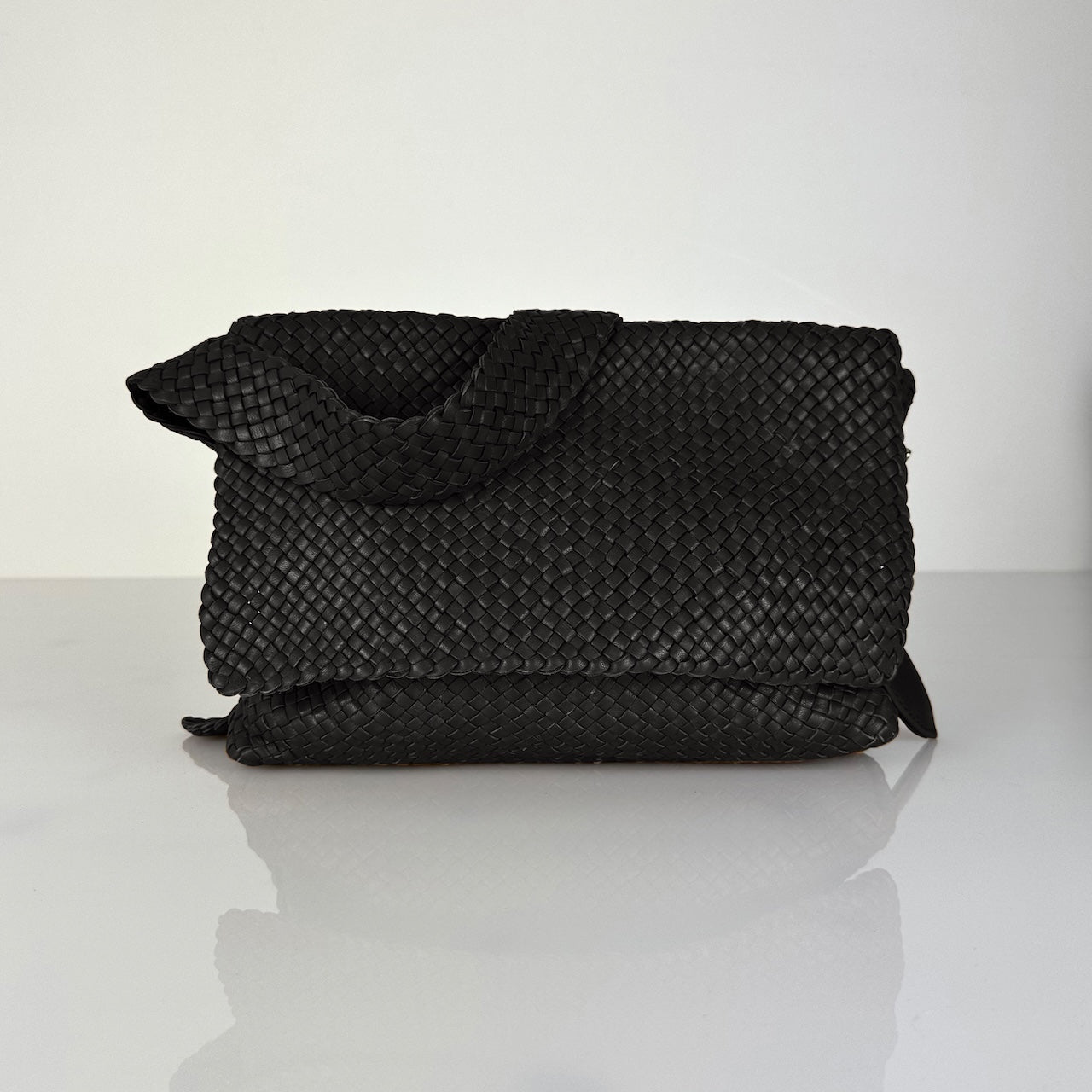 LABEL17's Shoulder Bag AMINA in Black, handmade in Morocco, designed in Switzerland