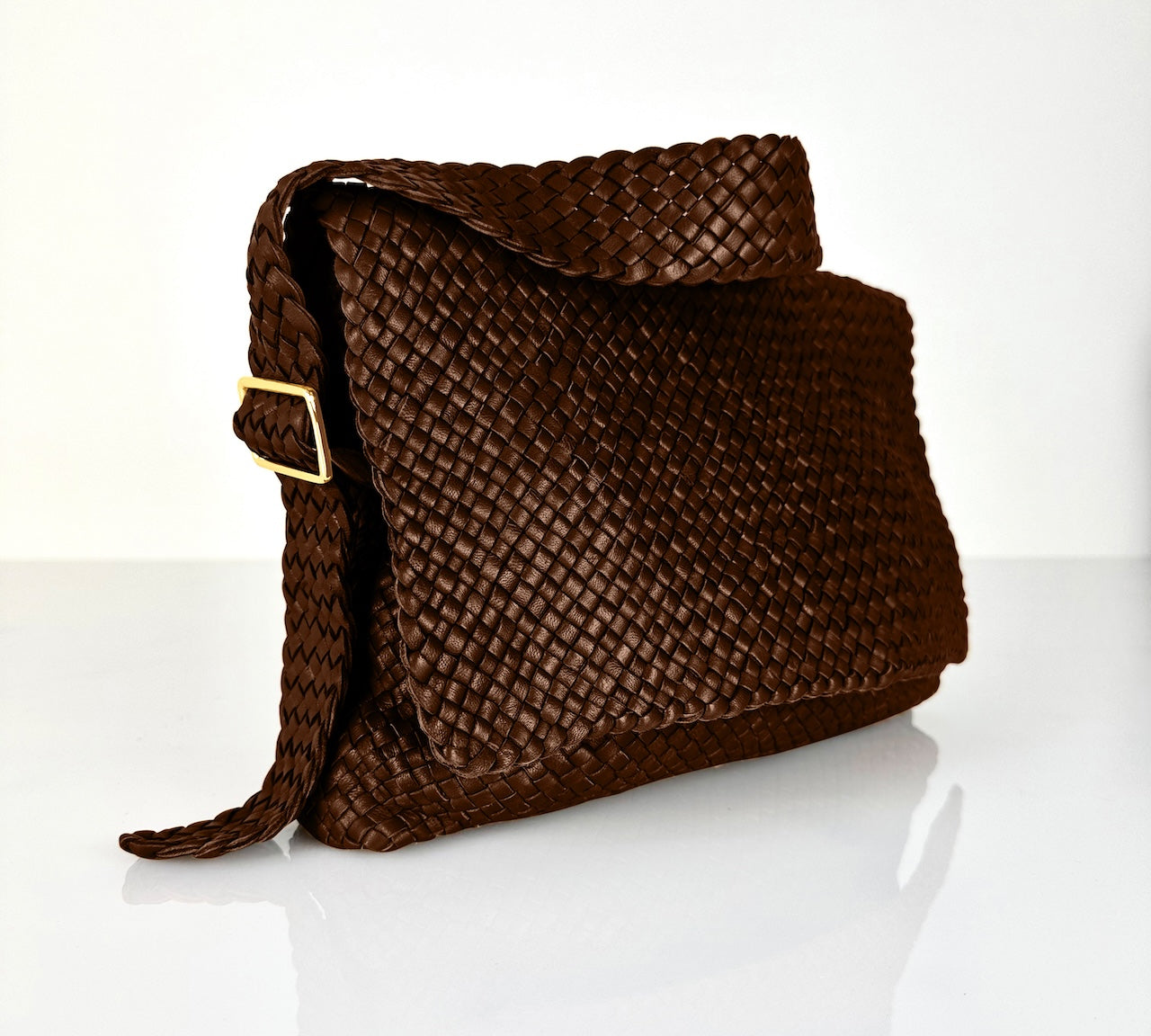 LABEL17's Shoulder Bag AMINA in Darkbrown, handmade in Morocco, designed in Switzerland